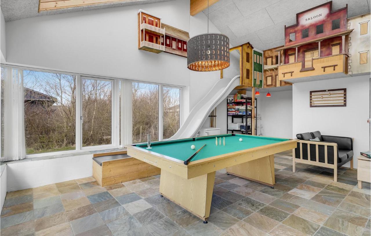 Nice Home In Tarm With Kitchen Kültér fotó